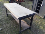 METAL WORK BENCH