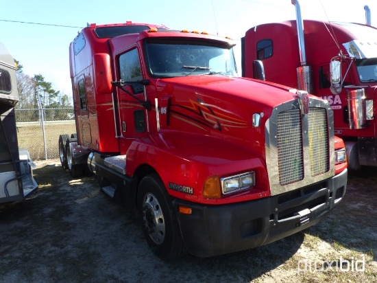 2006 KENWORTH TRACTOR TRAILER W/ SLEEPER VIN# 1XKADB8X16J094077 (MILEAGE: EXEMPT)
