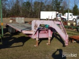 RANCH KING GOOSENECK TRAILER 28' W/ FOLD DOWN RAMPS **NO TITLE**