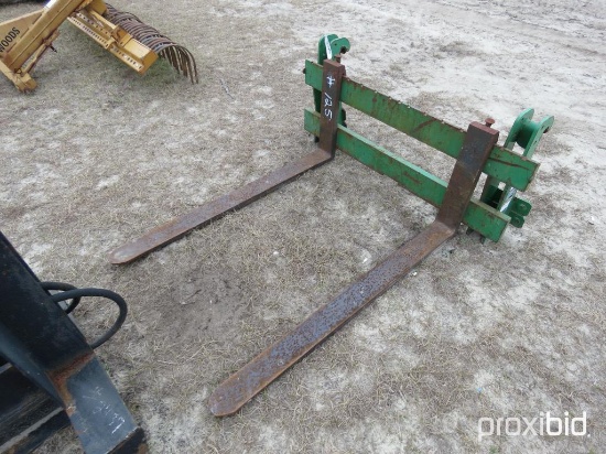 MECHANICAL 1-ROW TRANSPLANTER W/ 50 GALLON TANK