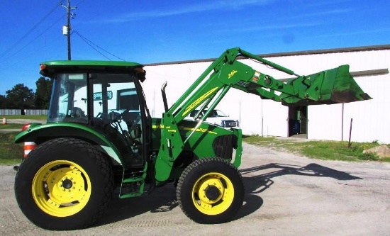 JOHN DEERE 5425 TRACTOR W/ JOHN DEERE 542 SELF LEVELING LOADER MFWD...81Hp.......CAB/AIR SN#LV5425T4