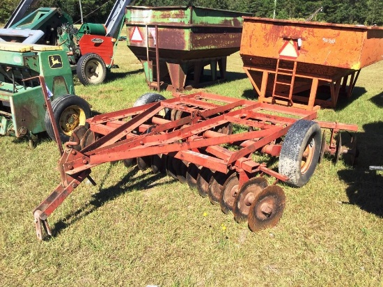 10 FT. INTERNATIONAL DISC. HARROW WHEEL TYPE