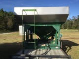 STAINLESS STEEL FERTILIZER TENDER W/ HYDRAULIC AUGER