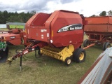 NEW HOLLAND BR740 ROUND HAY BALER