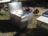 BIG COMMERCIAL FRYER