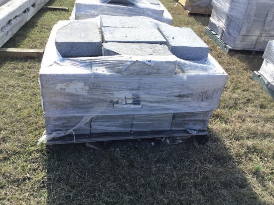 PALLET OF CONCRETE CONTAINER WALL CAPS