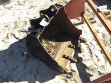 CAT BACK-HOE BUCKET