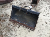 CLEAN-OUT BUCKET