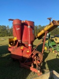 New Holland 352 Grinder Mixer