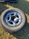 (2) TIRE & RIM 265x70R17