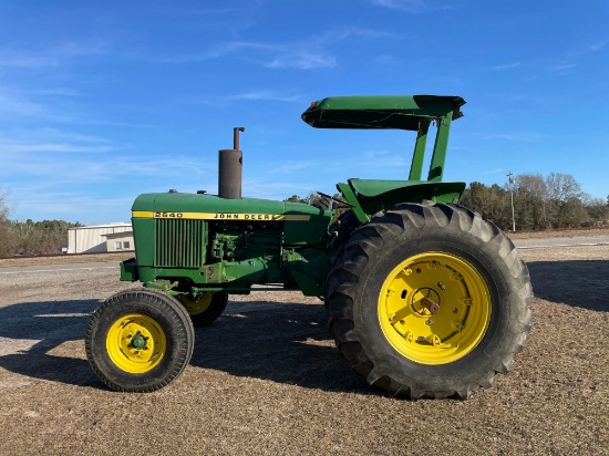 John Deere 2640 Tractor