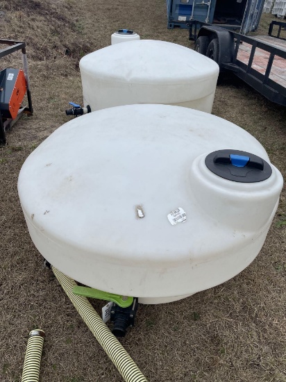 ROUND PLASTIC WATER TANK (210 GAL) *LIKE NEW*