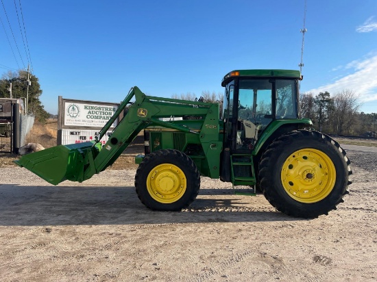John Deere 7200 Tractor