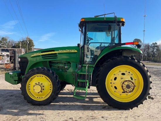 John Deere 7820 Tractor