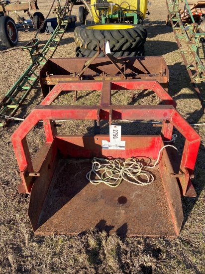 Scoop Pan & Tractor Tires