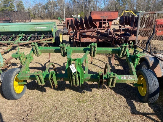 John Deere Chisel Plow