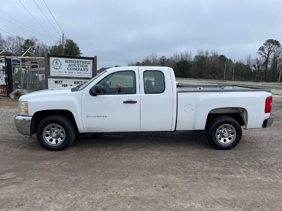 2013 CHEVY SILVERADO 1500 PICK UP EXTENDED CAB 2WD... MILES 200638 VIN# 1GCRCPEA9DZ249021