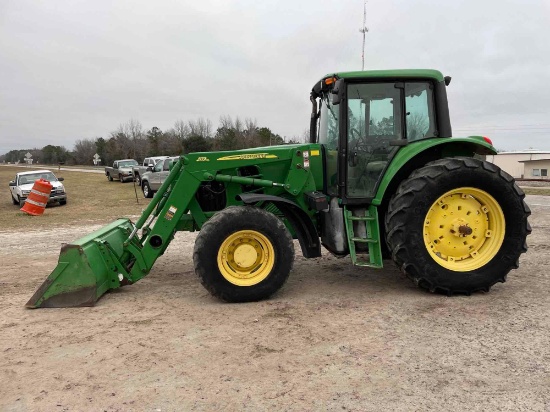 JOHN DEERE 7230 TRACTOR