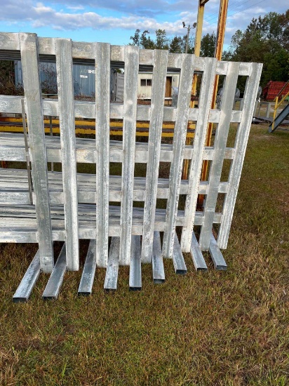 Self- Standing Cow Panel