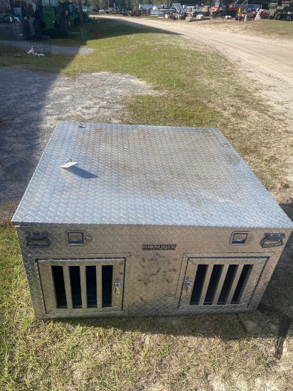 Dog Box