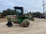 John Deere 6000 Self Propelled Sprayer