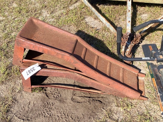 TRUCK OR CAR RAMPS