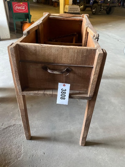 VINTAGE WASHING MACHINE