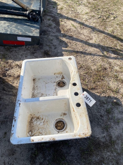 CAST IRON SINK