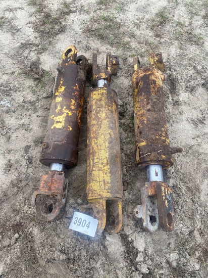 HYDRAULIC CYLINDERS