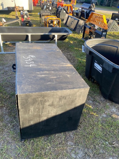 TRUCK TOOL BOX