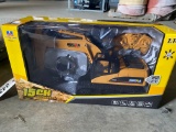 ALLOY REMOTE CONTROLLED EXCAVATOR TOY 1531-1