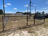 LIVESTOCK PEN WITH GATE