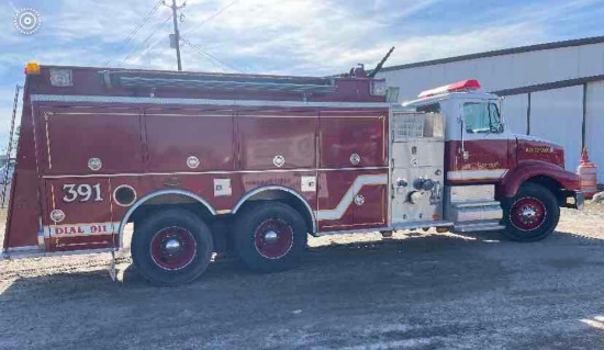 INTERNATIONAL FIRETRUCK