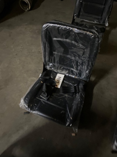 TRACTOR SEAT