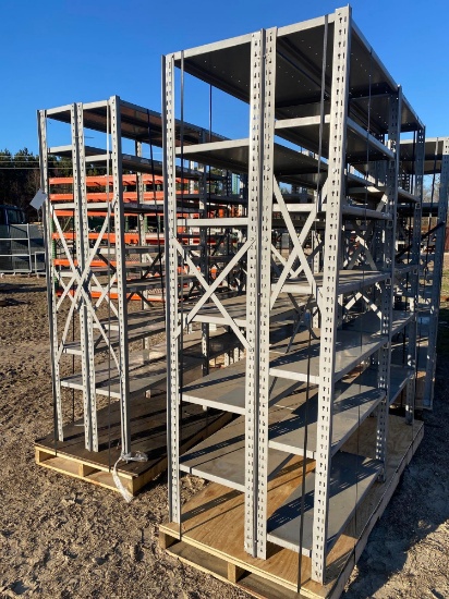 METAL SHELVING