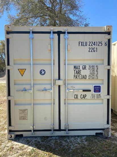 SHIPPIING CONTAINER 20'