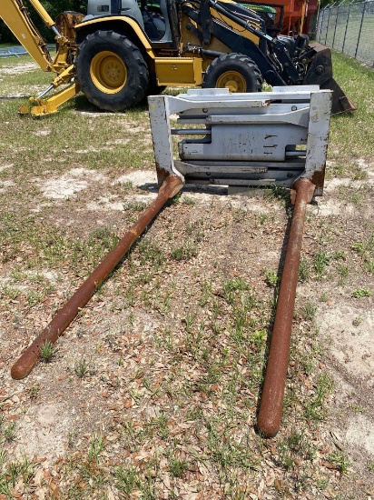 FORKLIFT SQUEEZE