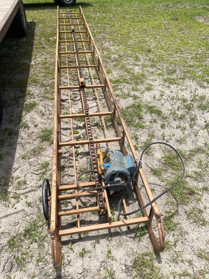 HAY CONVEYOR