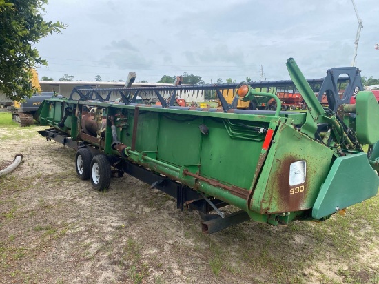 JOHN DEERE COMBINE GRAIN HEAD