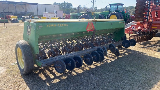 JOHN DEERE SEED DRILL