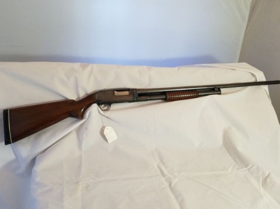 Mfg 1946 Winchester Model 12 20ga, Serial # 1064104, 28" barrel, full choke