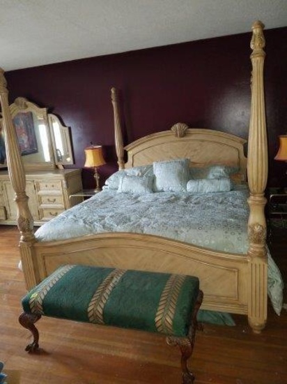 Ashley Oak King Size 4 Poster Bed w/Matching 66in Triple Dresser with winged mirror