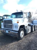 1991 Ford L9000 Tandem Axle Day Cab Semi Tractor