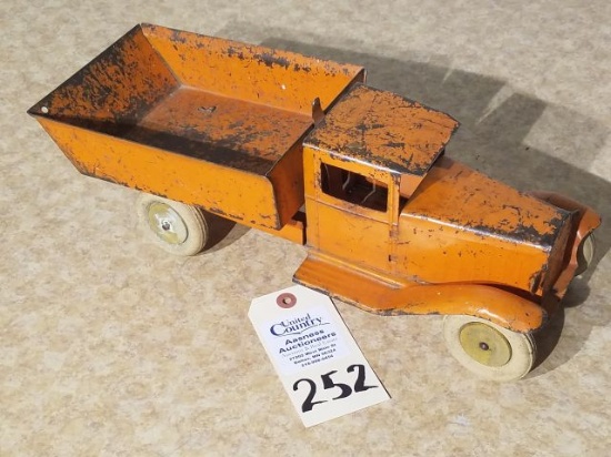1940s Wyandotte orange dump truck