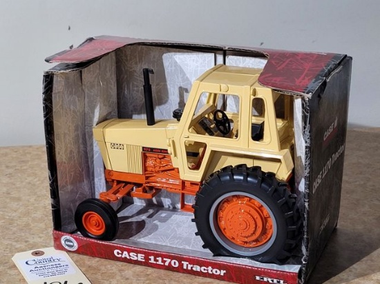 Ertl Case 1170 Agri King Tractor Die-cast 1/16 - (NIB)