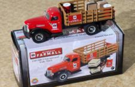 LARGE PRIVATE/ESTATE FARM TOY COLLECTION AUCTION
