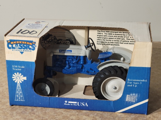 Ertl Scale Model Ford 4000 Tractor Country Classics
