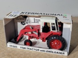 Ertl IHC 1586 Tractor w/Loader 1/16 Die Cast (NOS) 1989 Edition