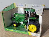 Ertl John Deere 7800 Tractor w/duals 1/16 Die Cast