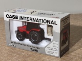 Ertl Quad-Trac Case IH 5130 MFWD Battery Operated Tractor